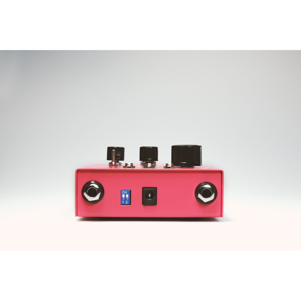 Pedal Dreadbox Komorebi, painel traseiro