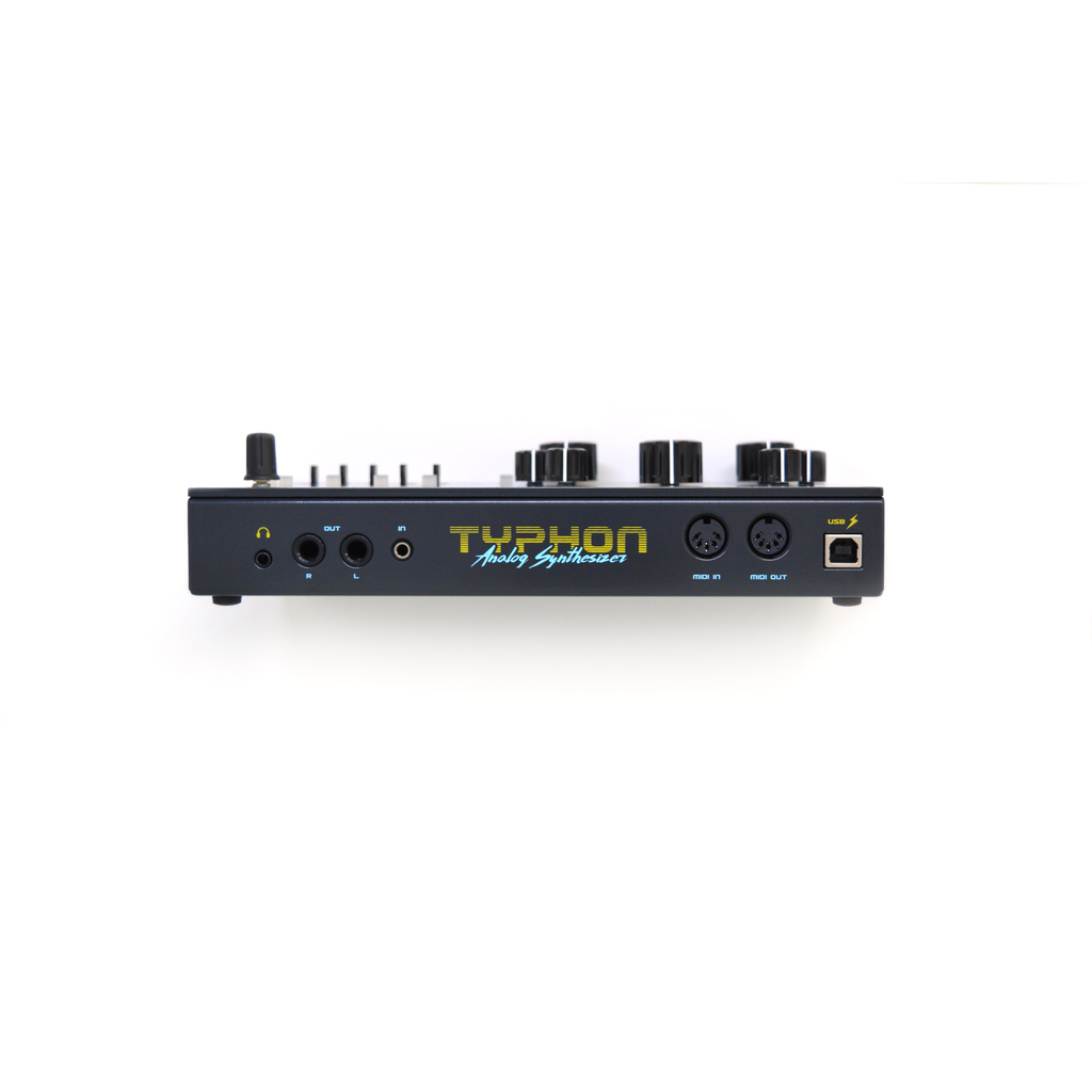 Sintetizador analógico Dreadbox Typhon, painel traseiro